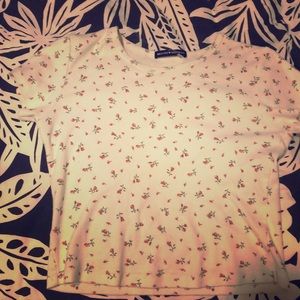 Love this shirt rly would likely to do trades!!